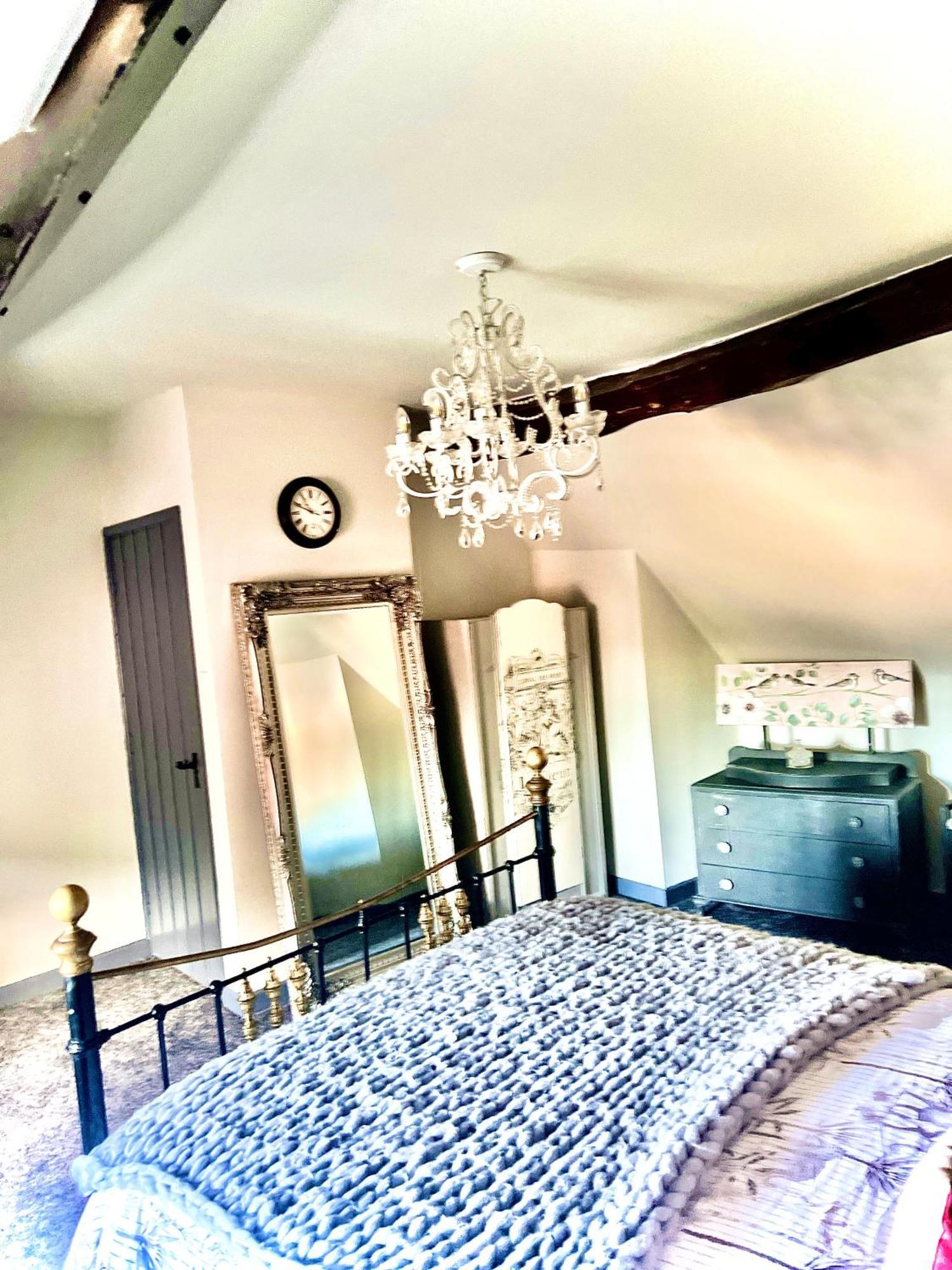 Little Libertys Apartment Shrewsbury Bagian luar foto
