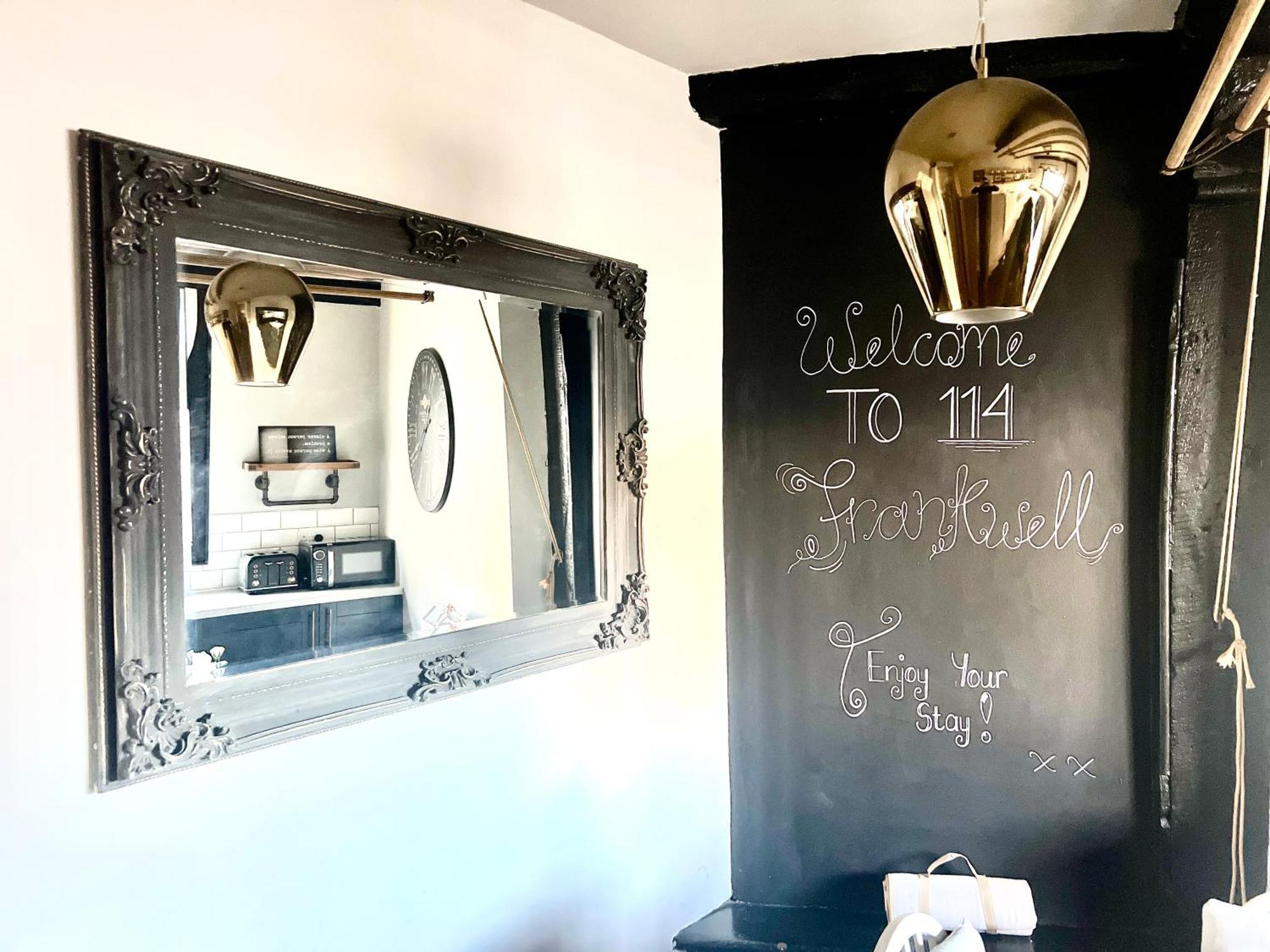 Little Libertys Apartment Shrewsbury Bagian luar foto