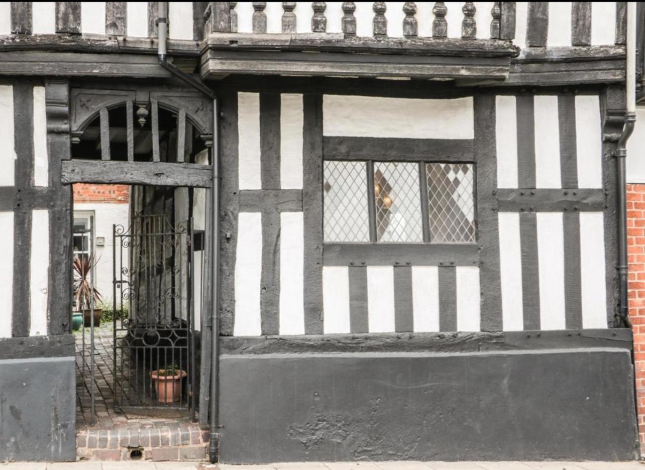 Little Libertys Apartment Shrewsbury Bagian luar foto